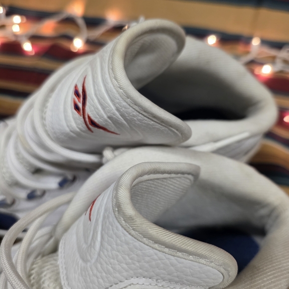 Reebok Allen Iverson Question Mid Blue Toe Basketball Shoes Size 11 1/2 - Picture 9 of 16